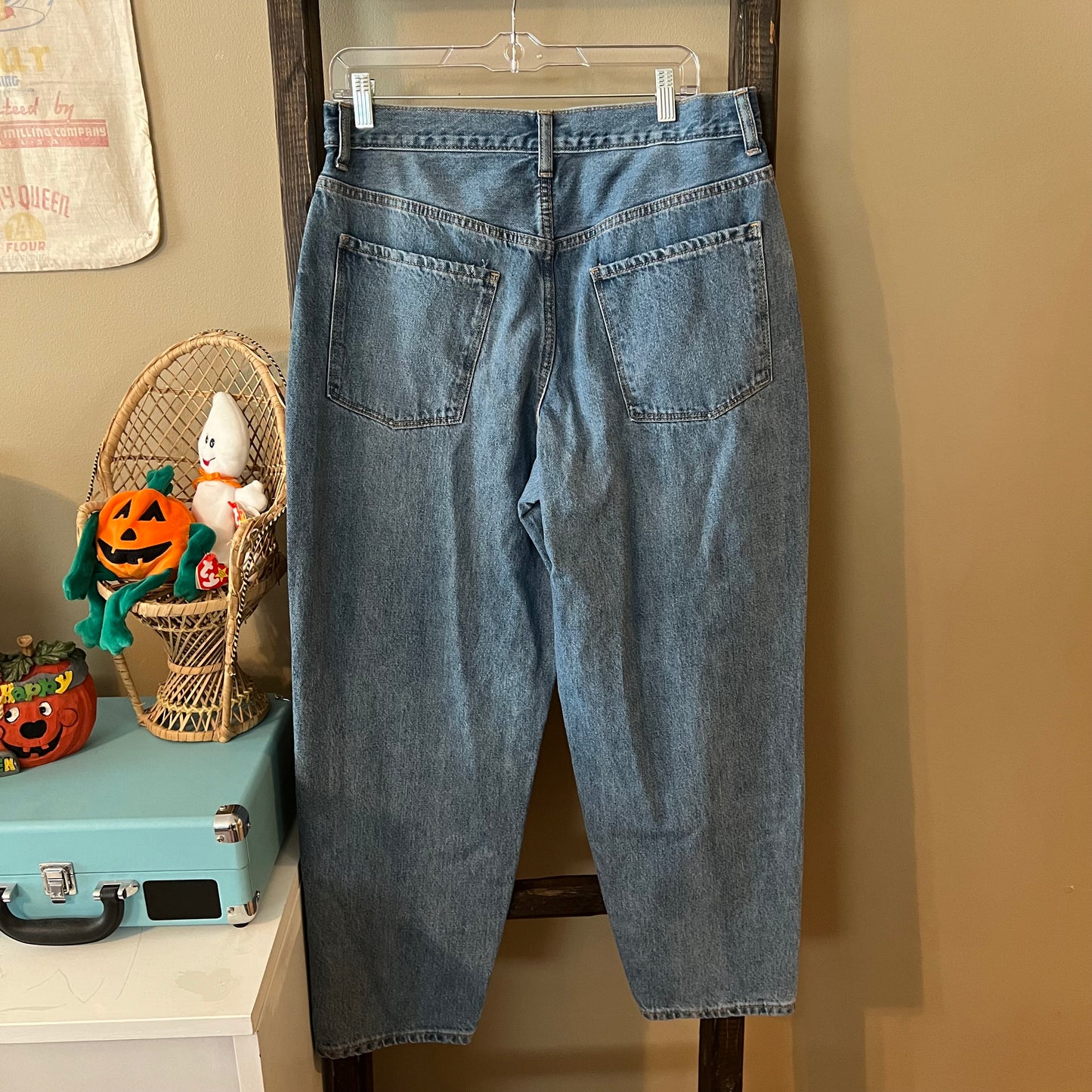 Size 12 Old Navy Extra High Rise Wide Leg Jeans