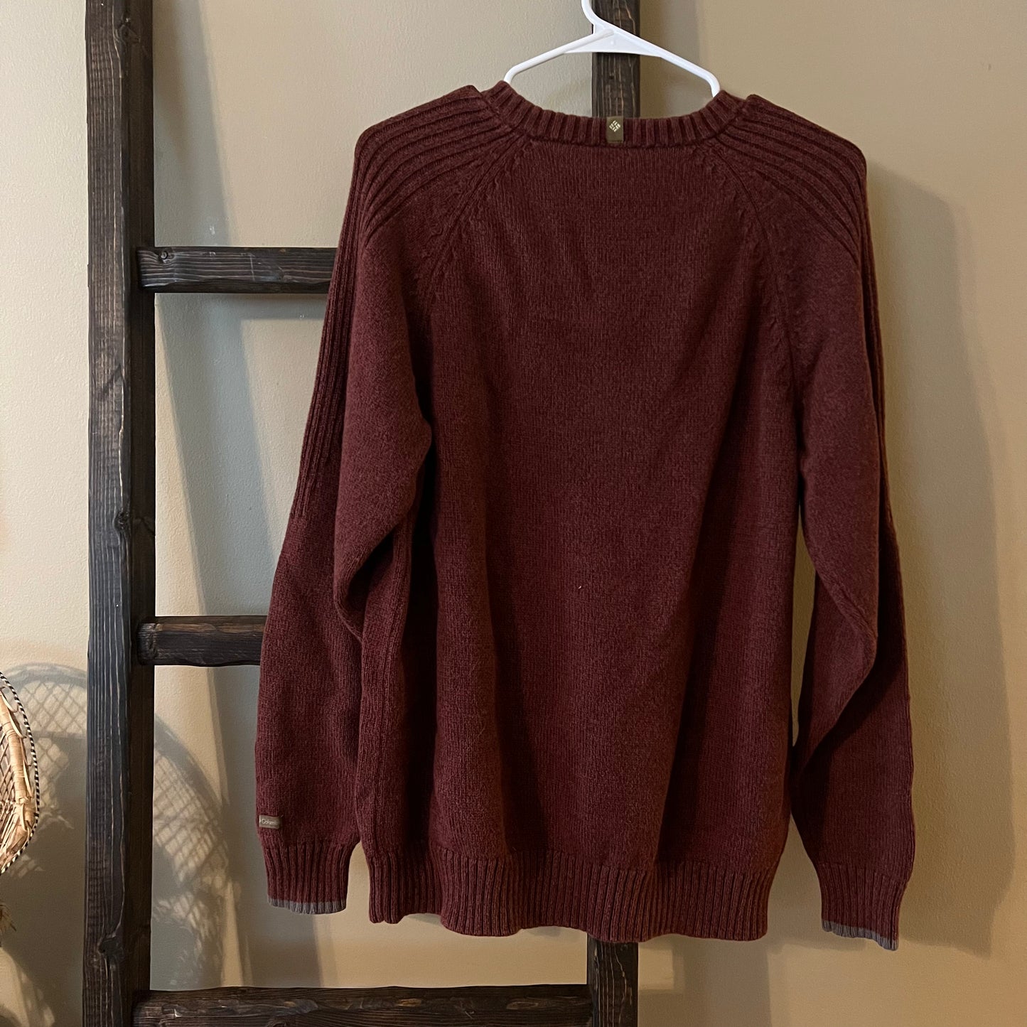 Size Men's Large Columbia Sweater