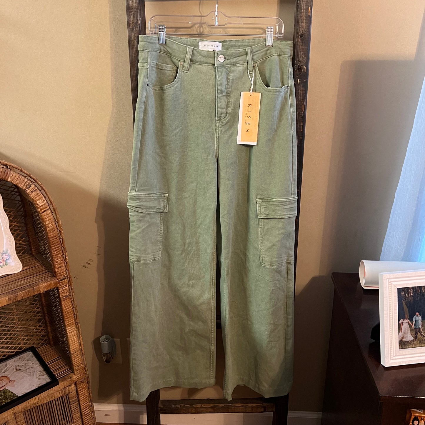 Size 13/31 Risen Wide Leg Jeans Utility Pants