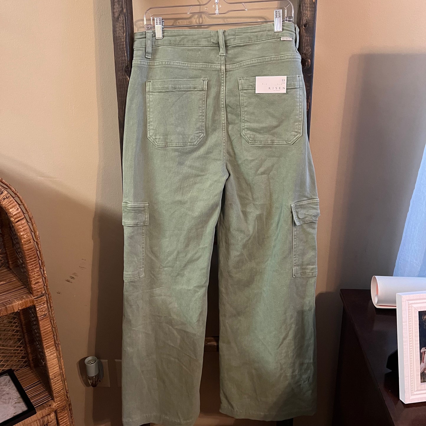 Size 13/31 Risen Wide Leg Jeans Utility Pants