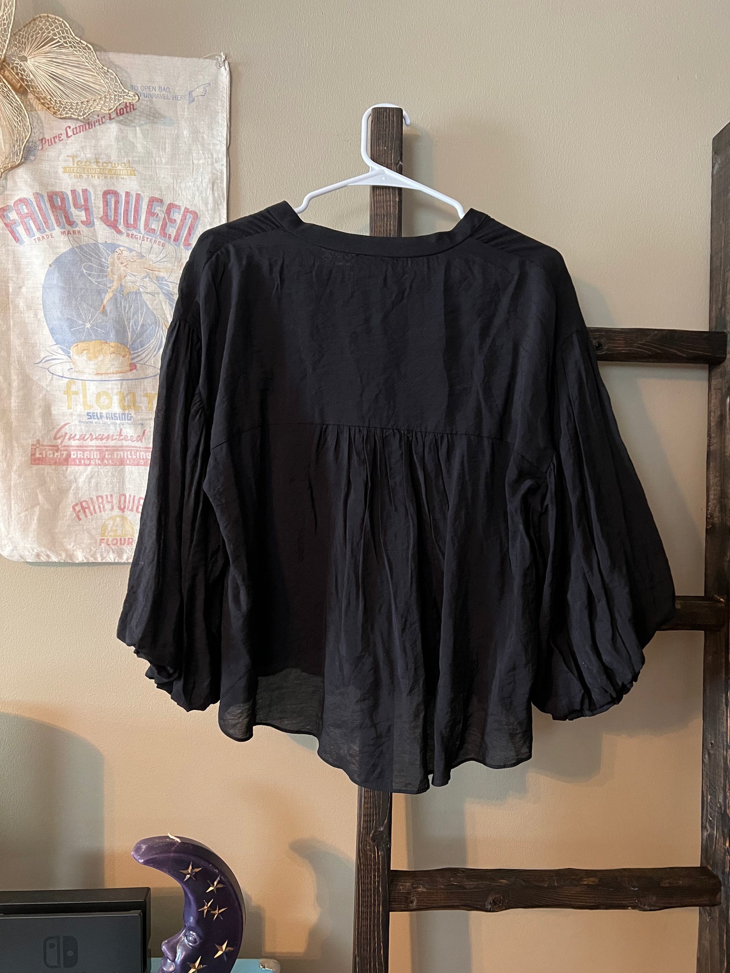 FATE Black Puff Sleeve Blouse