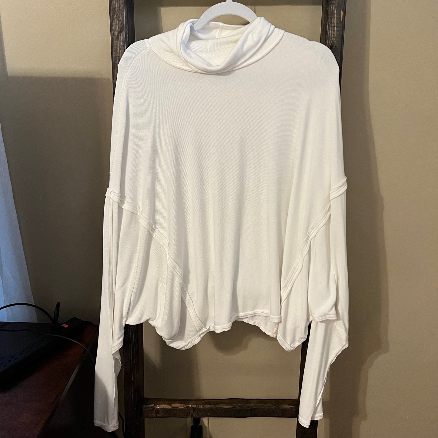 Size Medium Free People We The Free Ivory Alameda Pullover