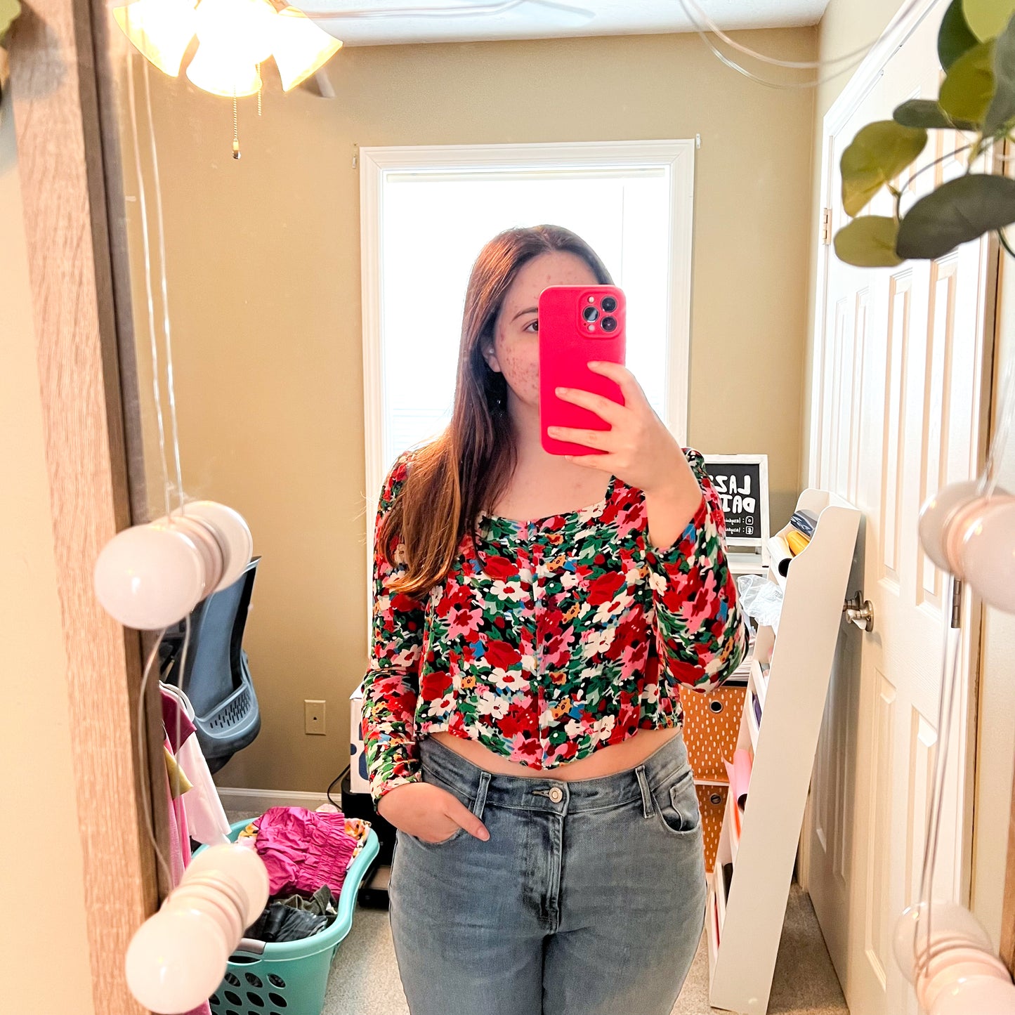 Size Medium Lulu's I.Madeline Floral Crop Top