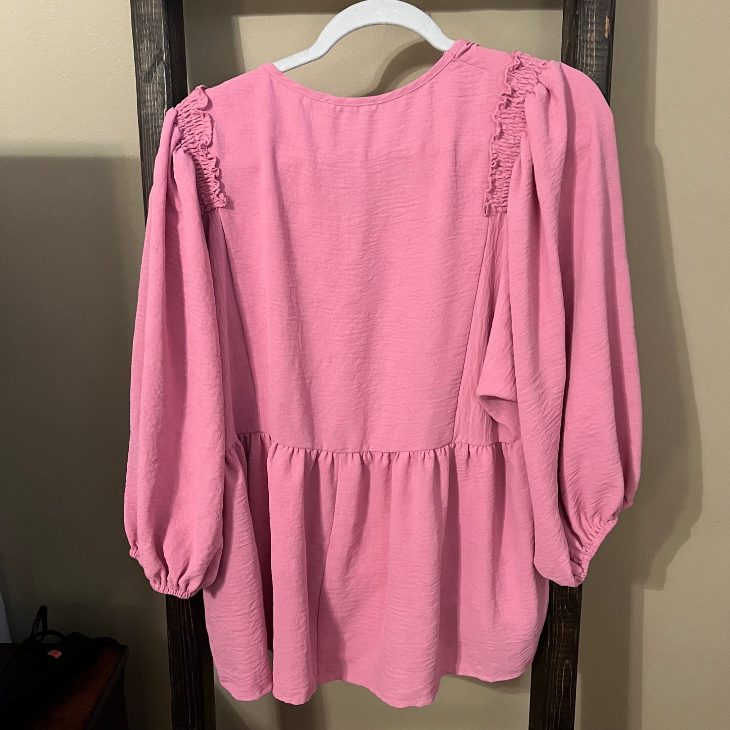 Size Medium Entro Bubble Gum Pink Blouse