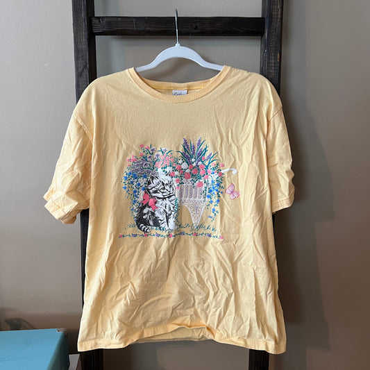 Vintage Garden Cat Graphic Tee