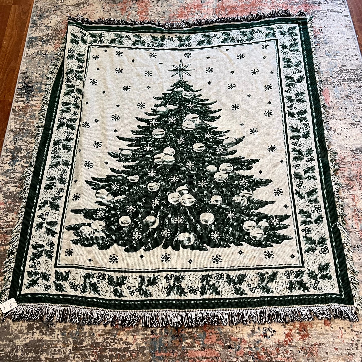 Vintage Christmas Tree Tapestry Blanket