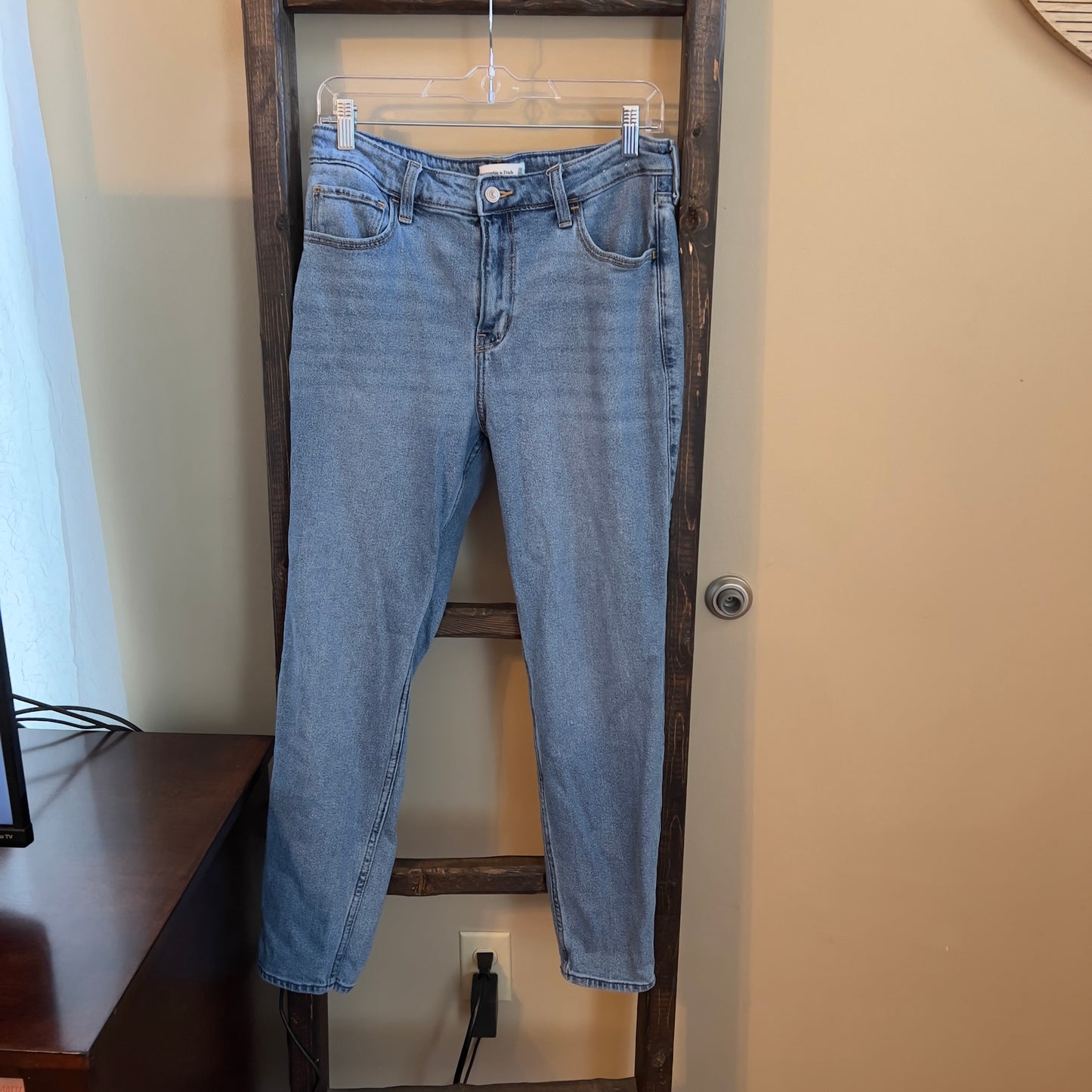 Size 10/30 Abercrombie & Fitch The Skinny High Rise Jeans