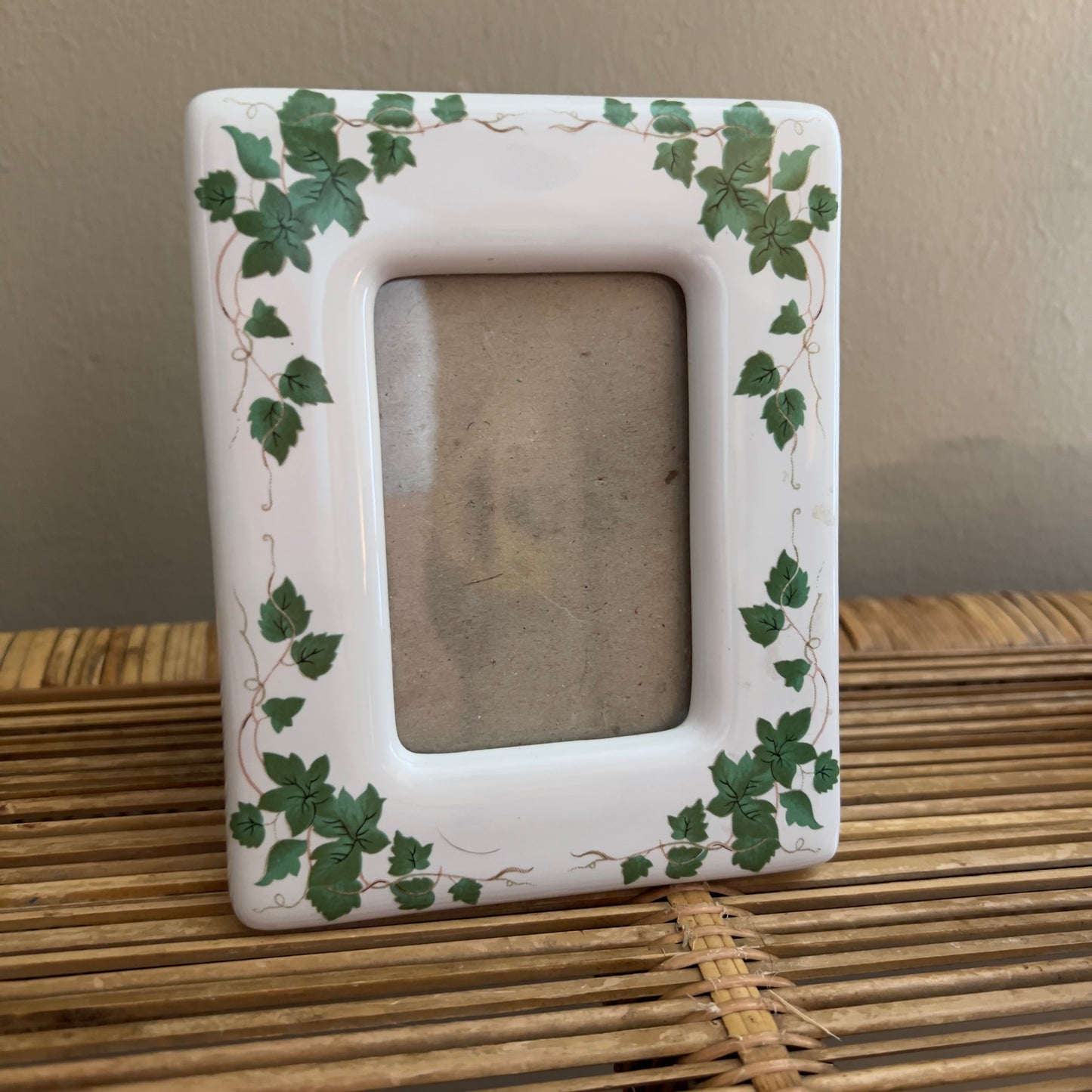 Ivy Ceramic Frame (Small)