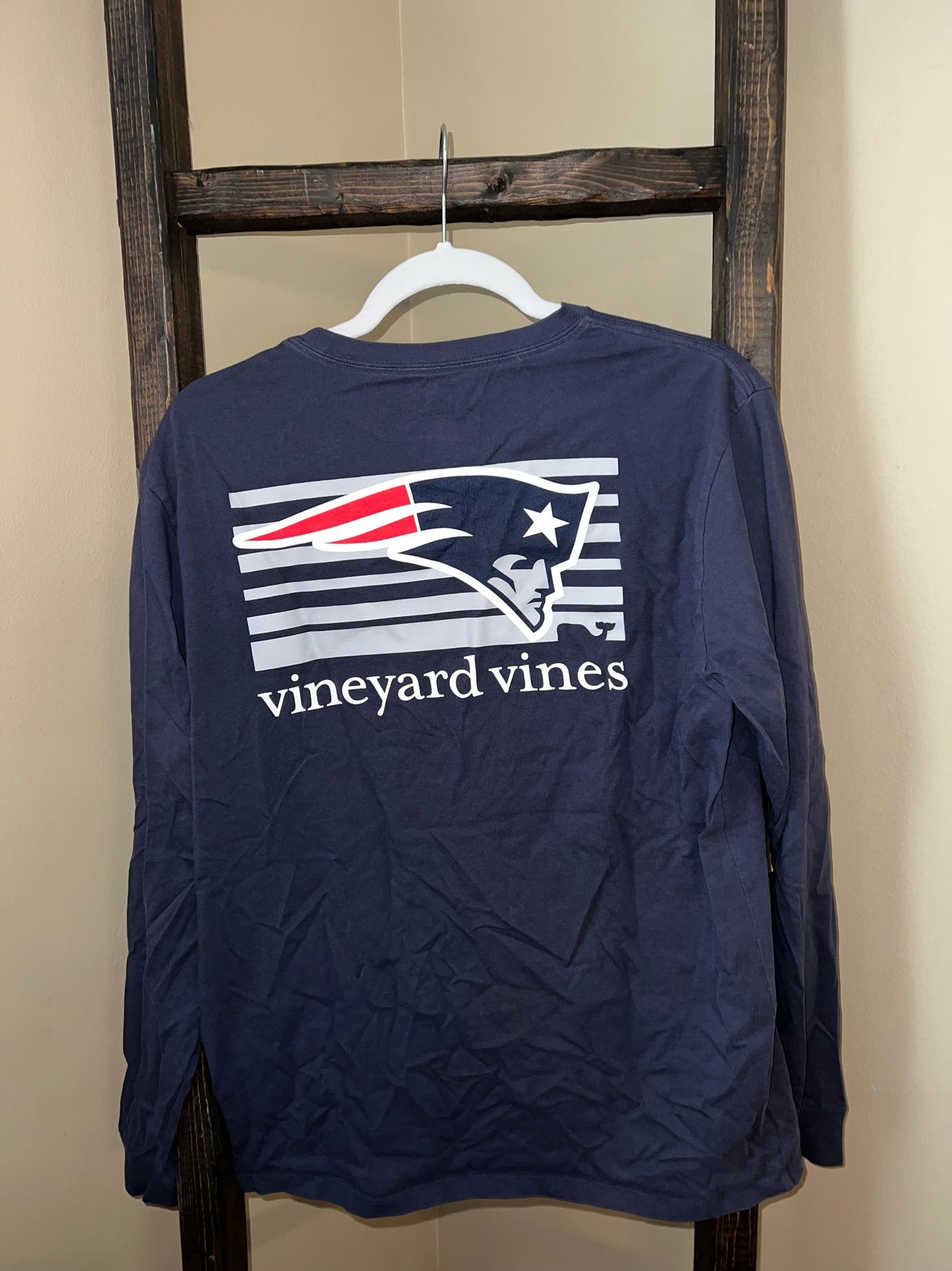 Size Medium Vineyard Vines Patriots Long Sleeve Tee