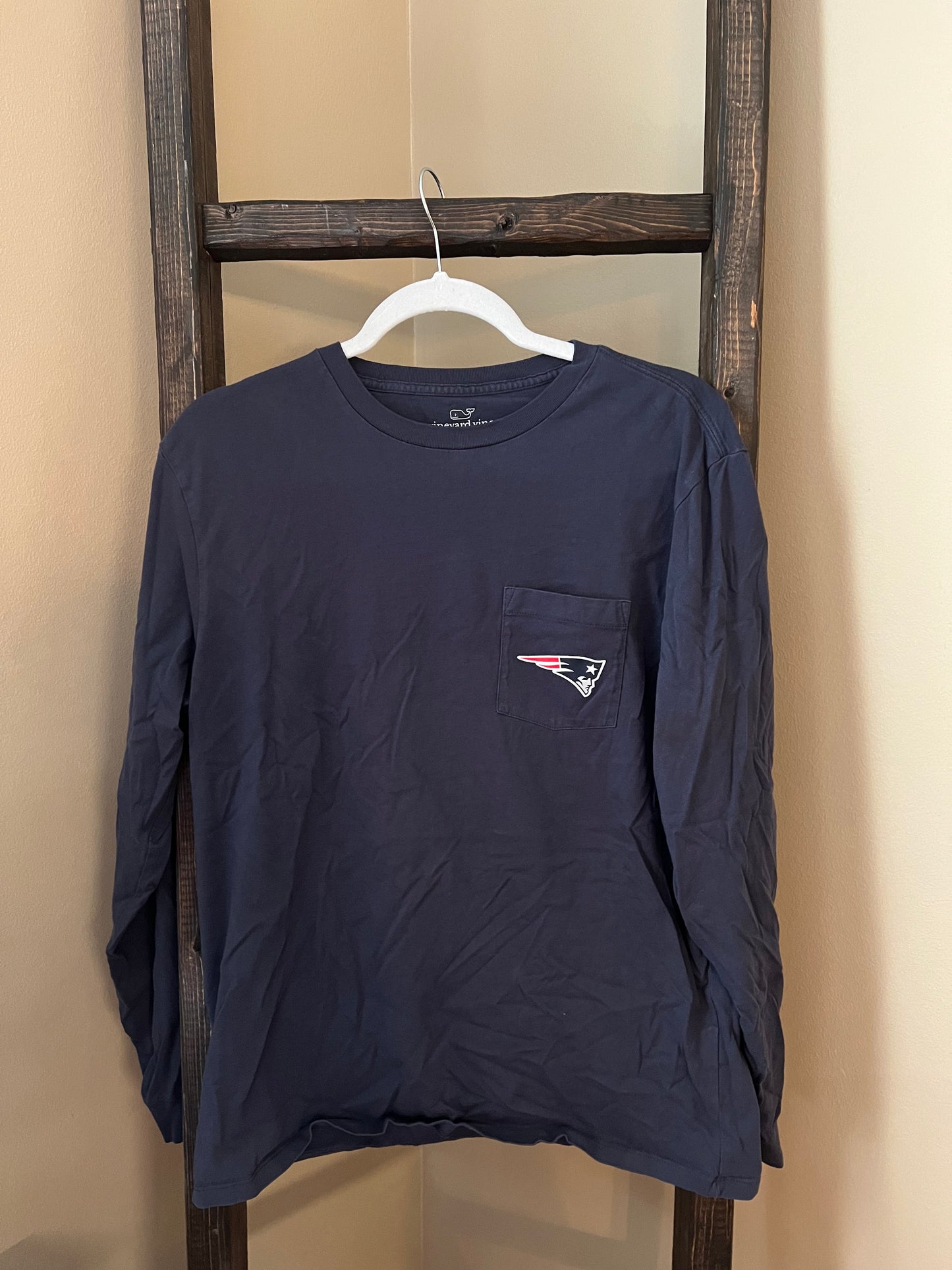 Size Medium Vineyard Vines Patriots Long Sleeve Tee